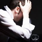 Алкоголизм увеличивает риск инсульта