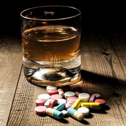 Таблетка от алкоголя (алкоголизма)
